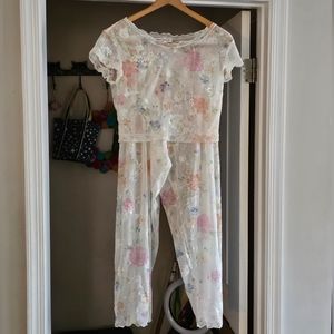 Victoria's Secret lace pajama set - size small